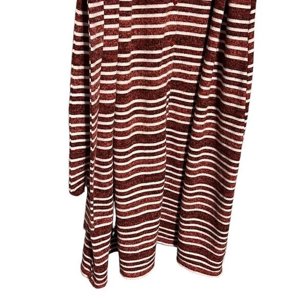 Plus Size Dress Woman’s Size 3X Red White Stripes Button Front Belted V-Neck - Picture 5 of 11